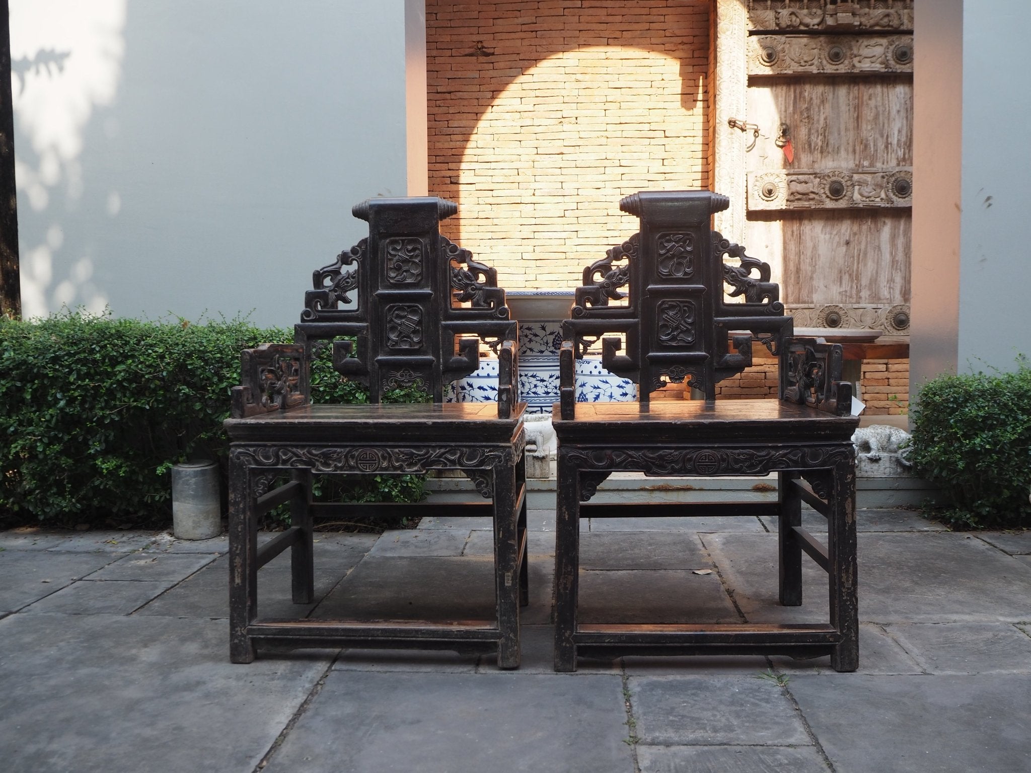 Mid Qing Dynasty Chang Mu Scroll Back Dragon Armchairs - Set of 2 - Surround Living - 17
