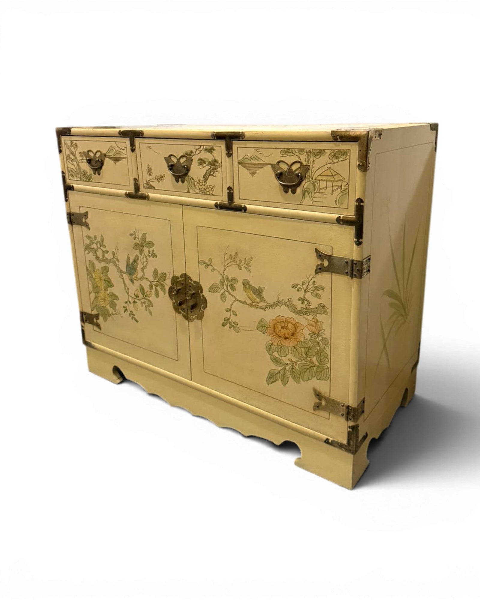 Hand-Painted Chinoiserie/Oriental Korean Mother-of-Pearl Inlay Chest