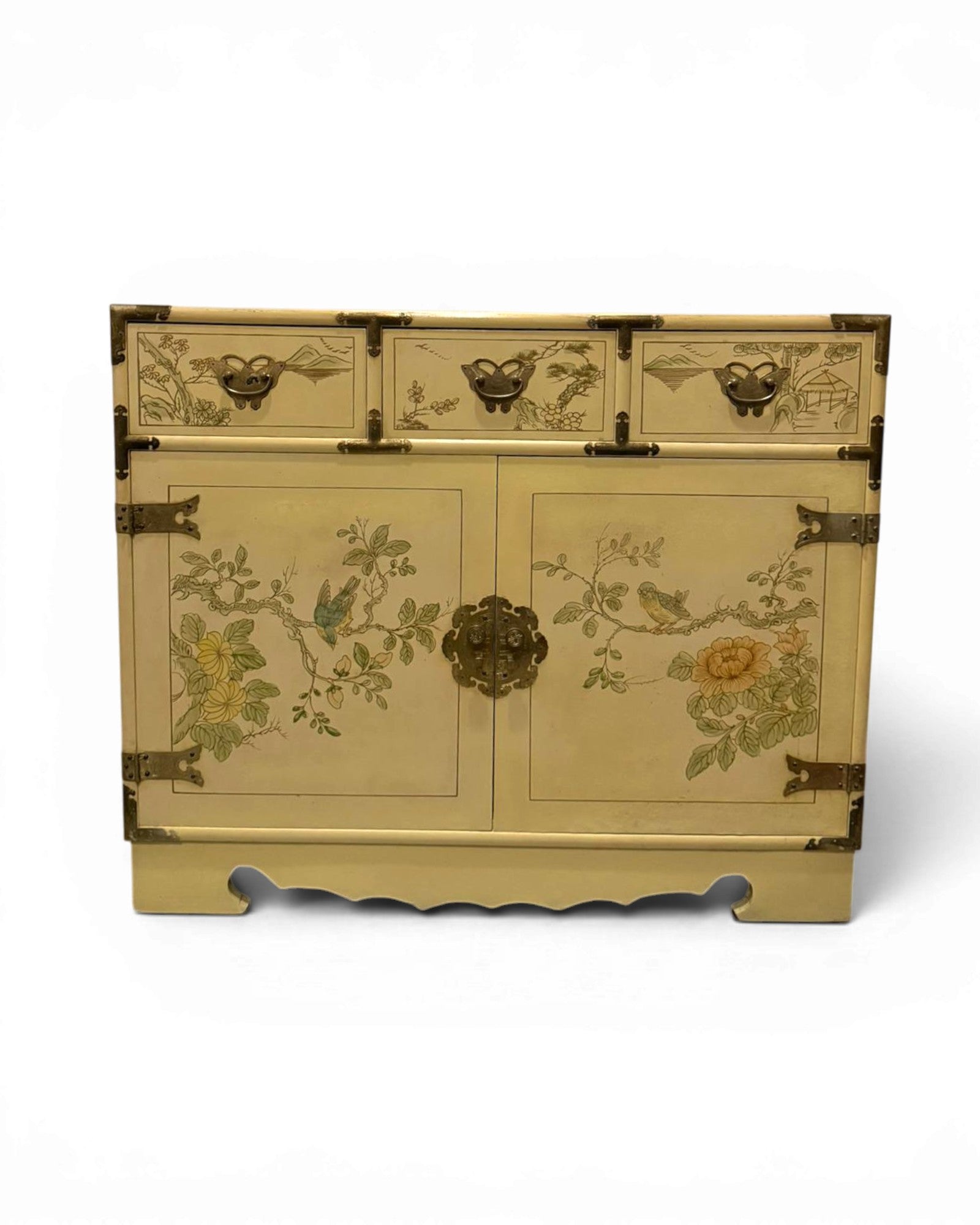 Hand-Painted Chinoiserie/Oriental Korean Mother-of-Pearl Inlay Chest