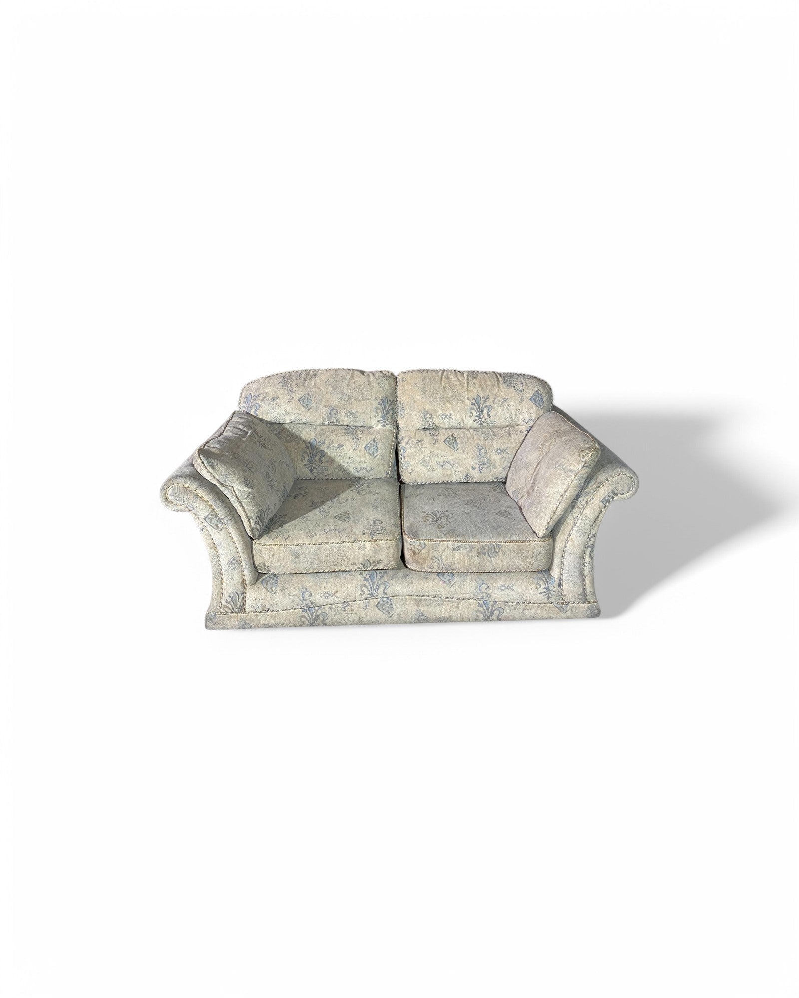 Elegant Vintage Pattern Two-Seater Carpet Love Seat
