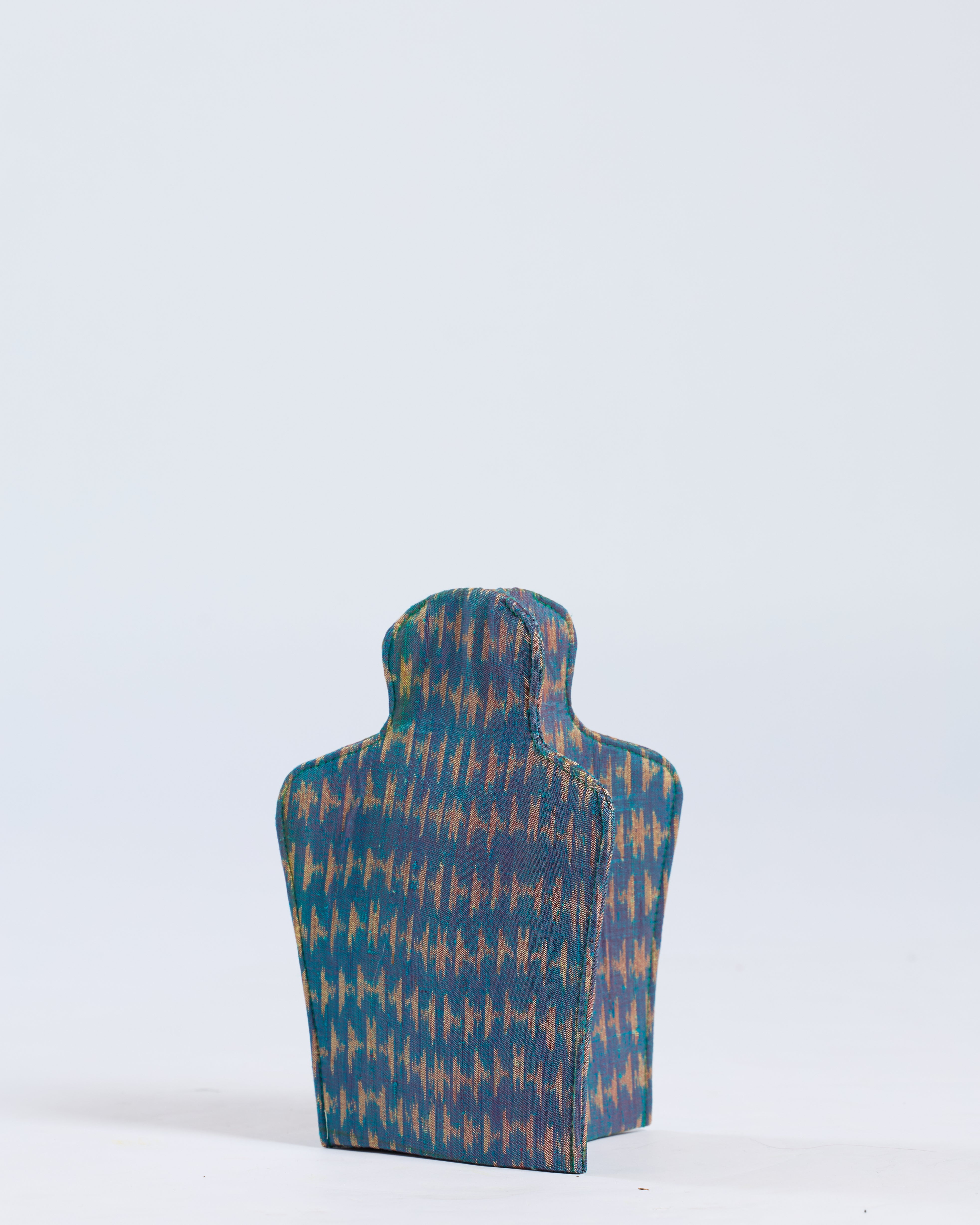 SUMPHAT - Silk Vase (C)