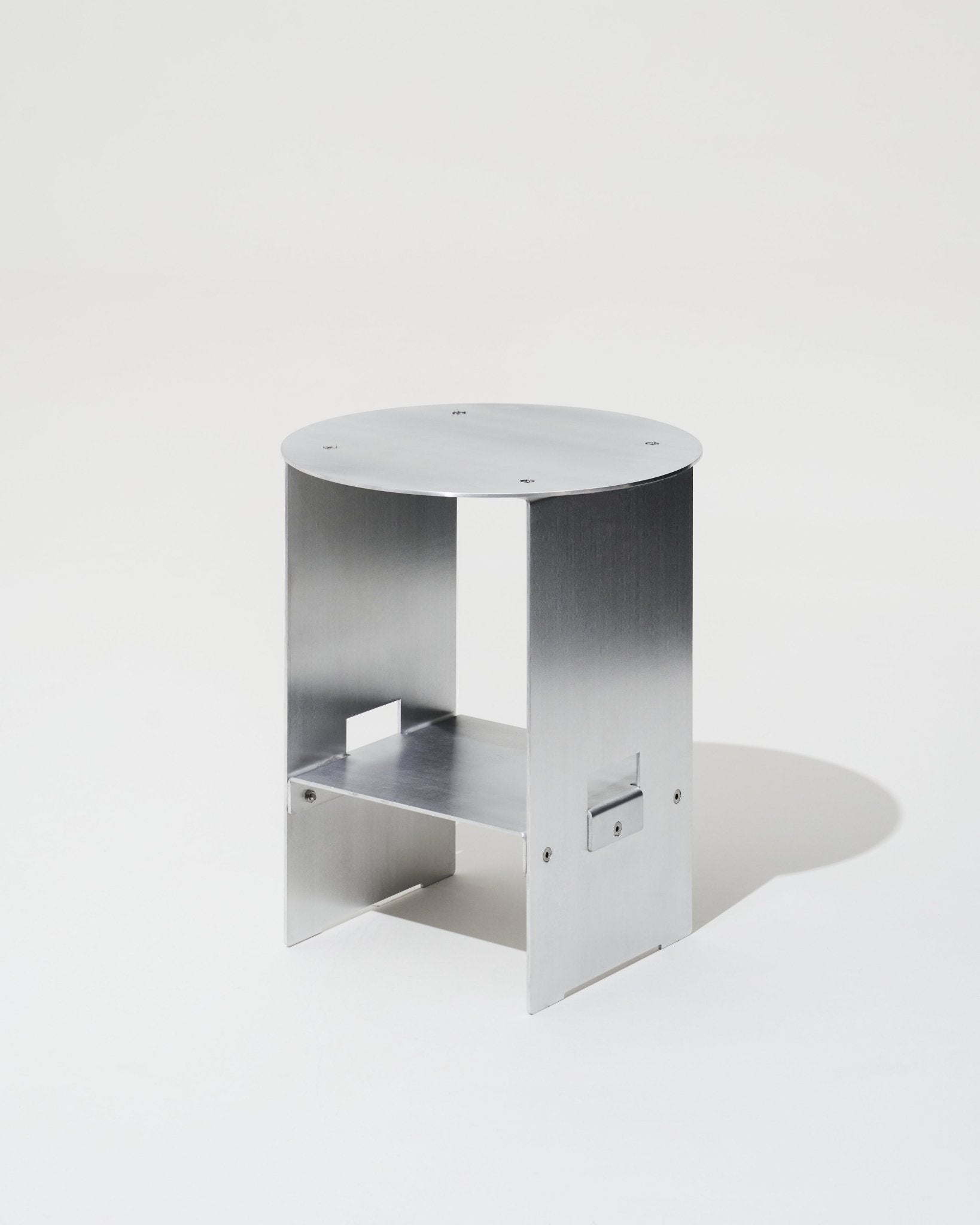 SS - ROUND - Surround Living - 2