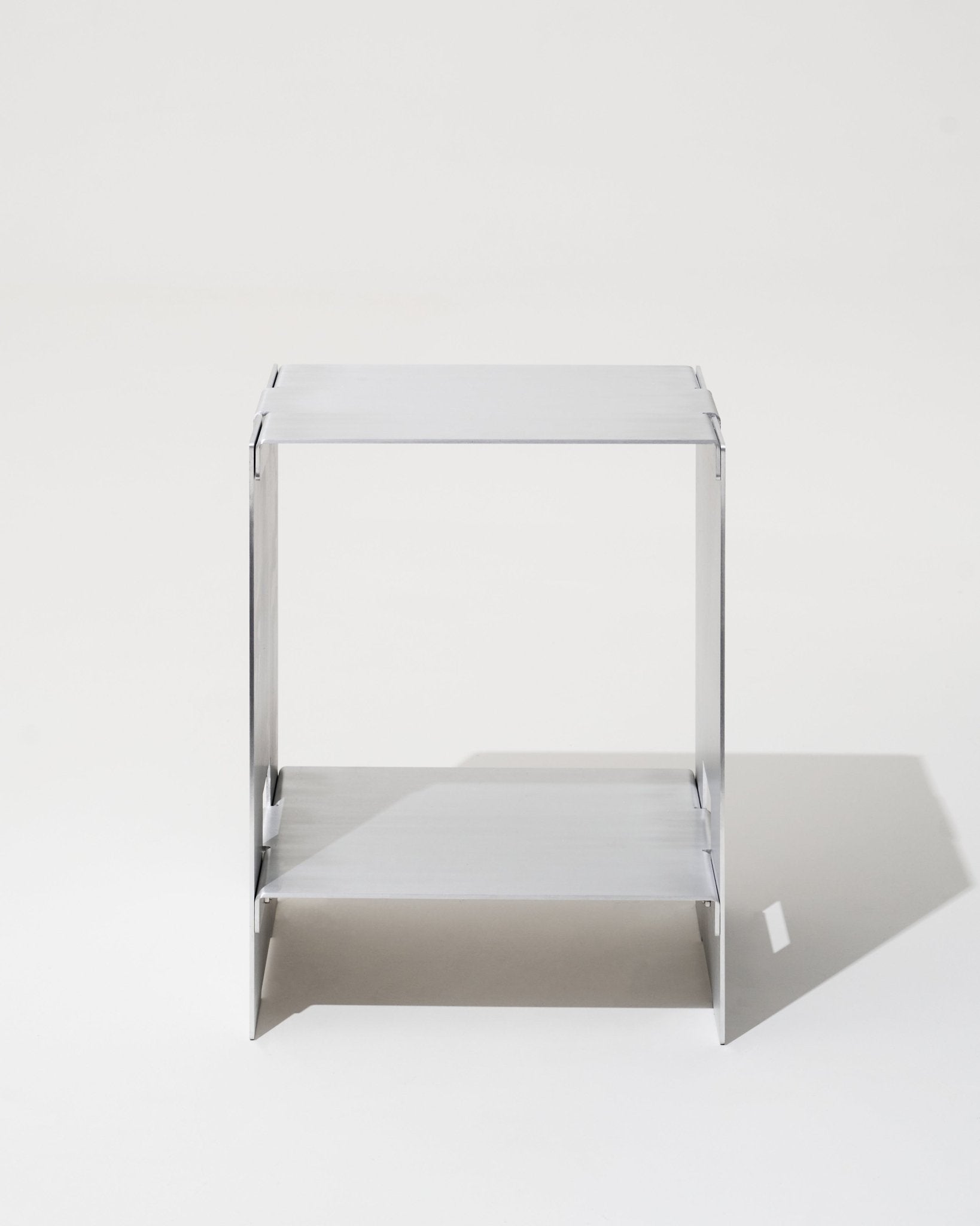 SS - BOX - Surround Living - 7