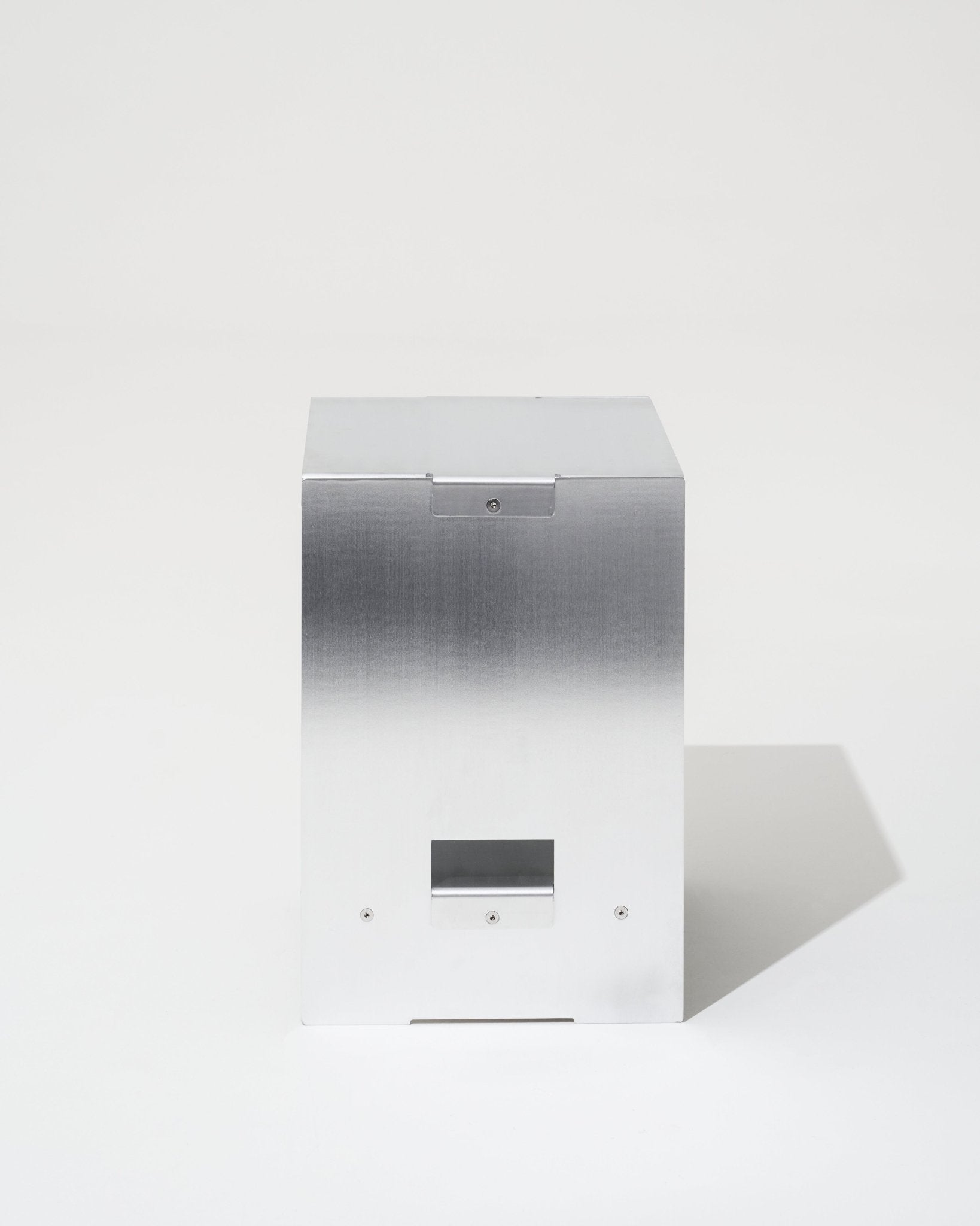 SS - BOX - Surround Living - 8