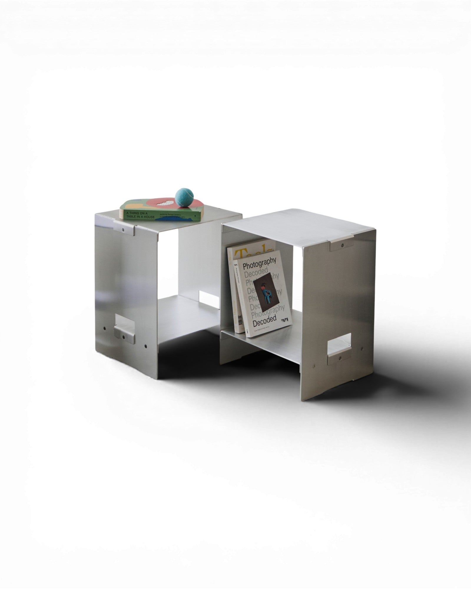 SS - BOX - Surround Living - 3