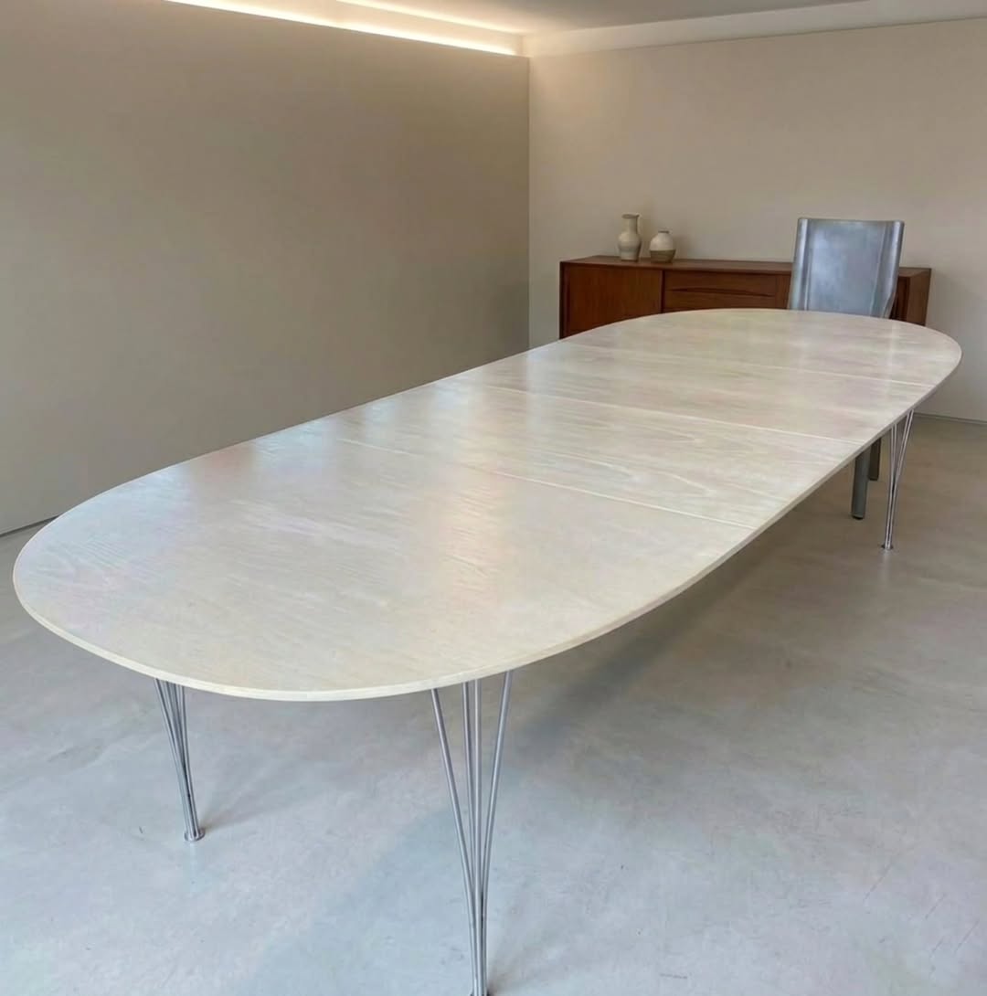 The Iconic Super-Ellipse Table by Fritz Hansen (1995)