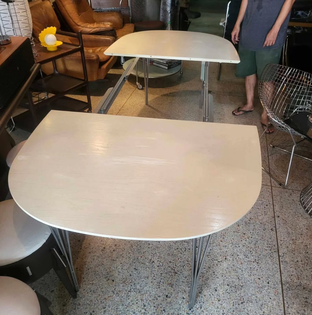 The Iconic Super-Ellipse Table by Fritz Hansen (1995)