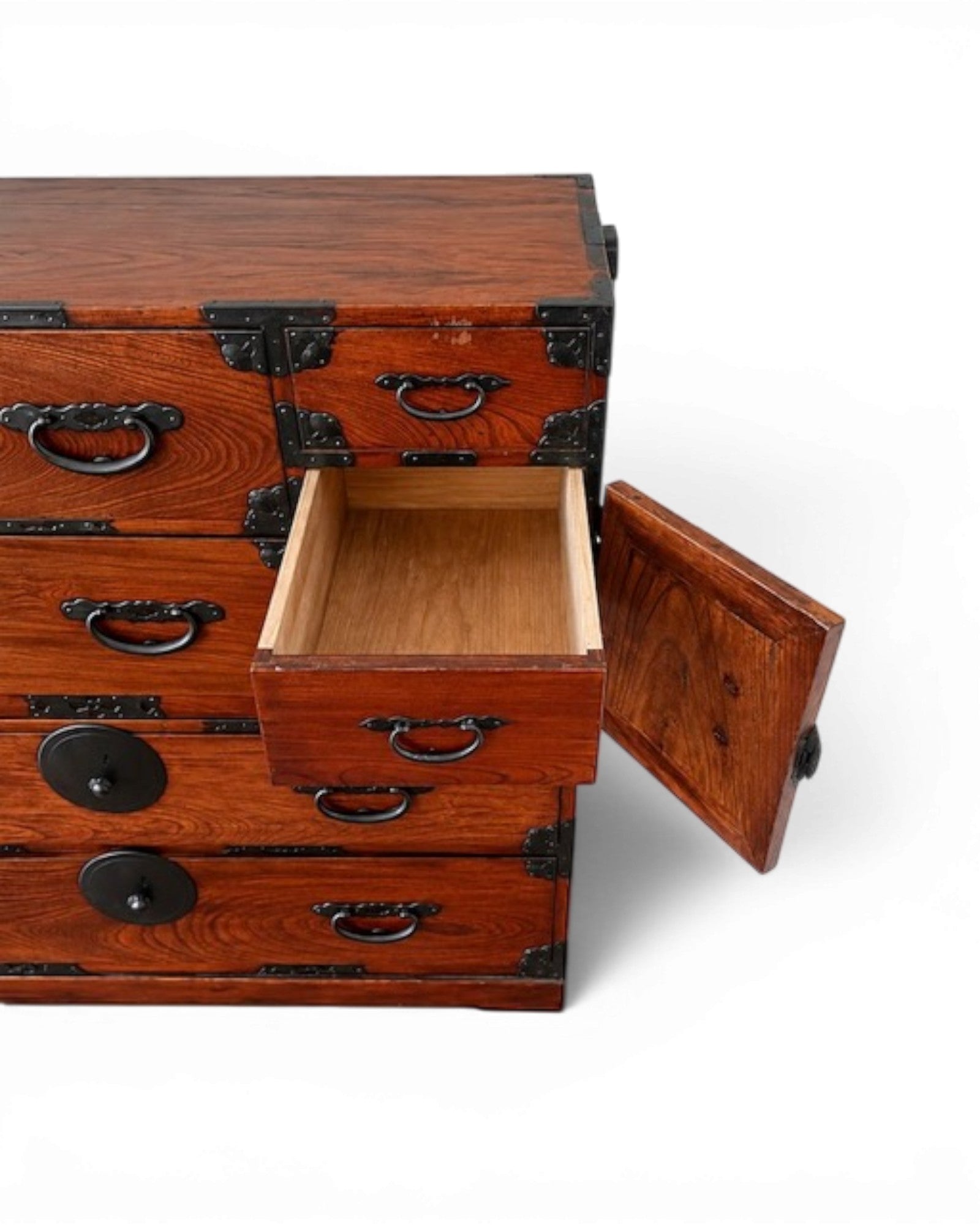 Nihonmatsu Keyaki Bridal Tansu Chest with Brass Fittings