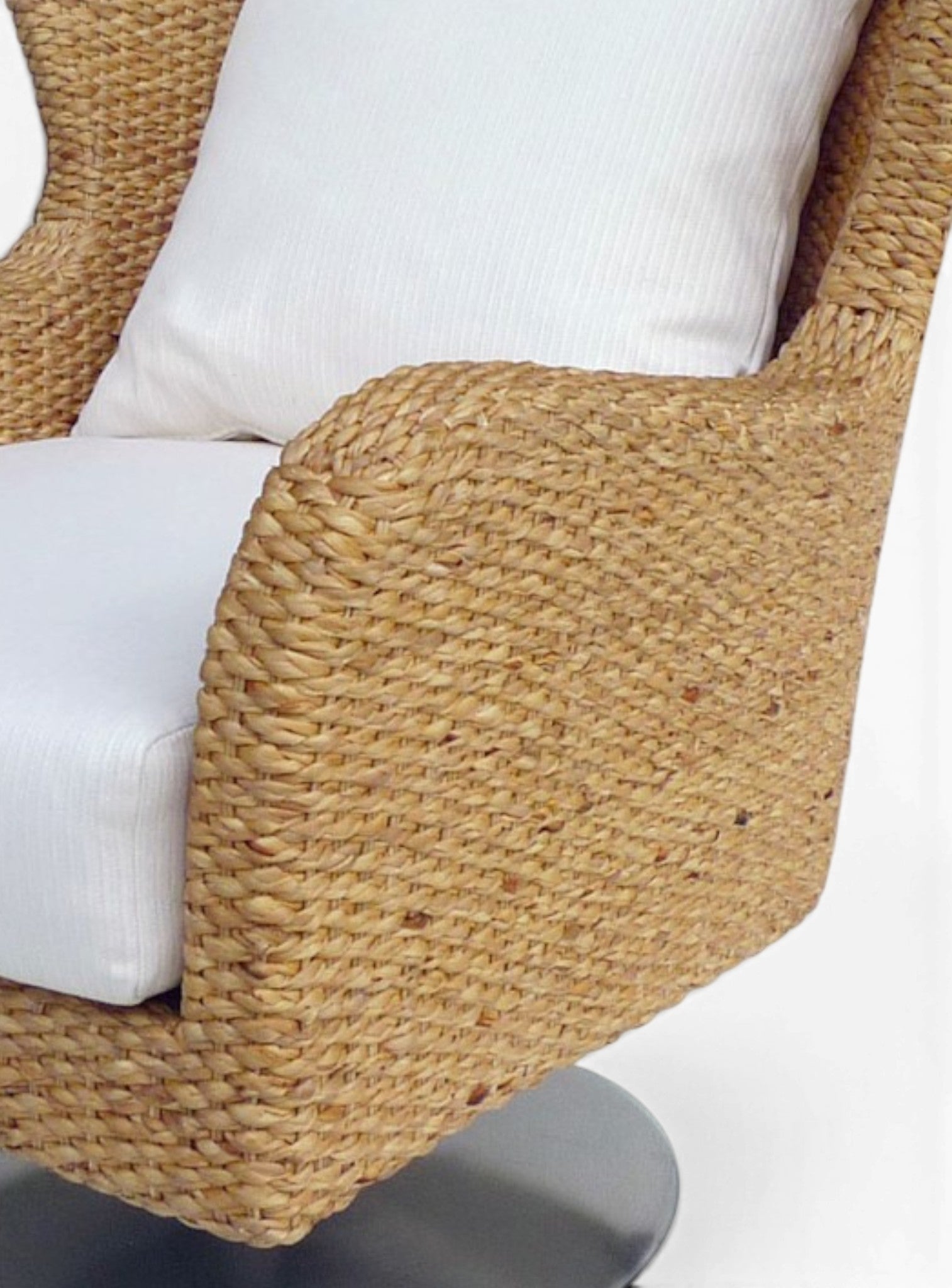 TA-TA Armchair (Water hyacinth)