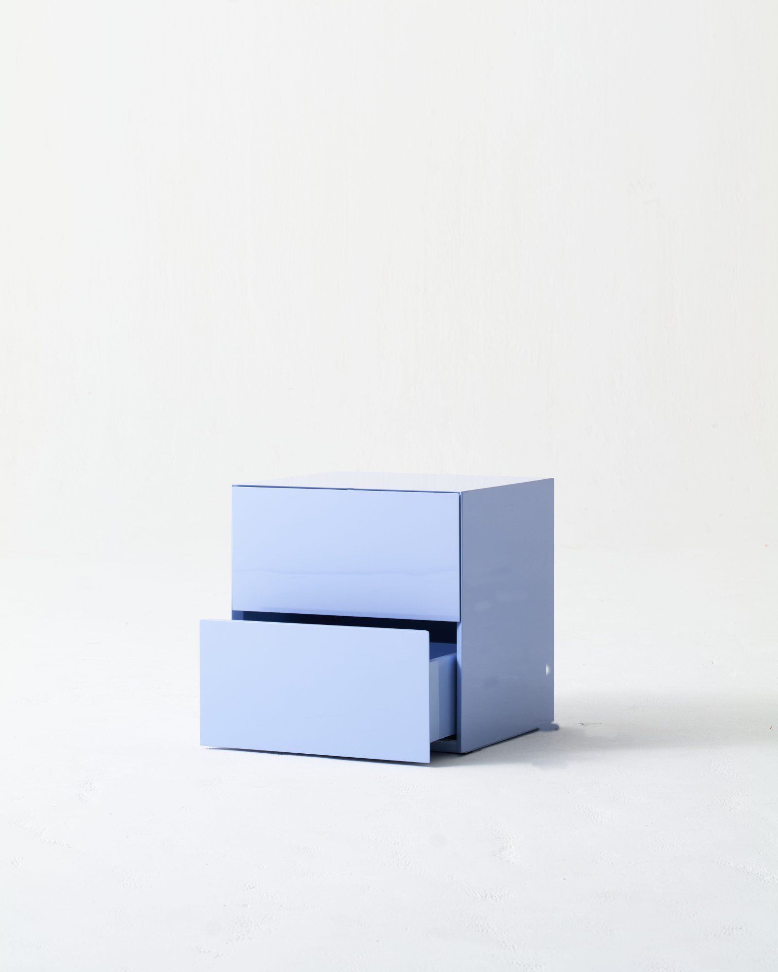 SUNTUR x Vertier Besides Drawers