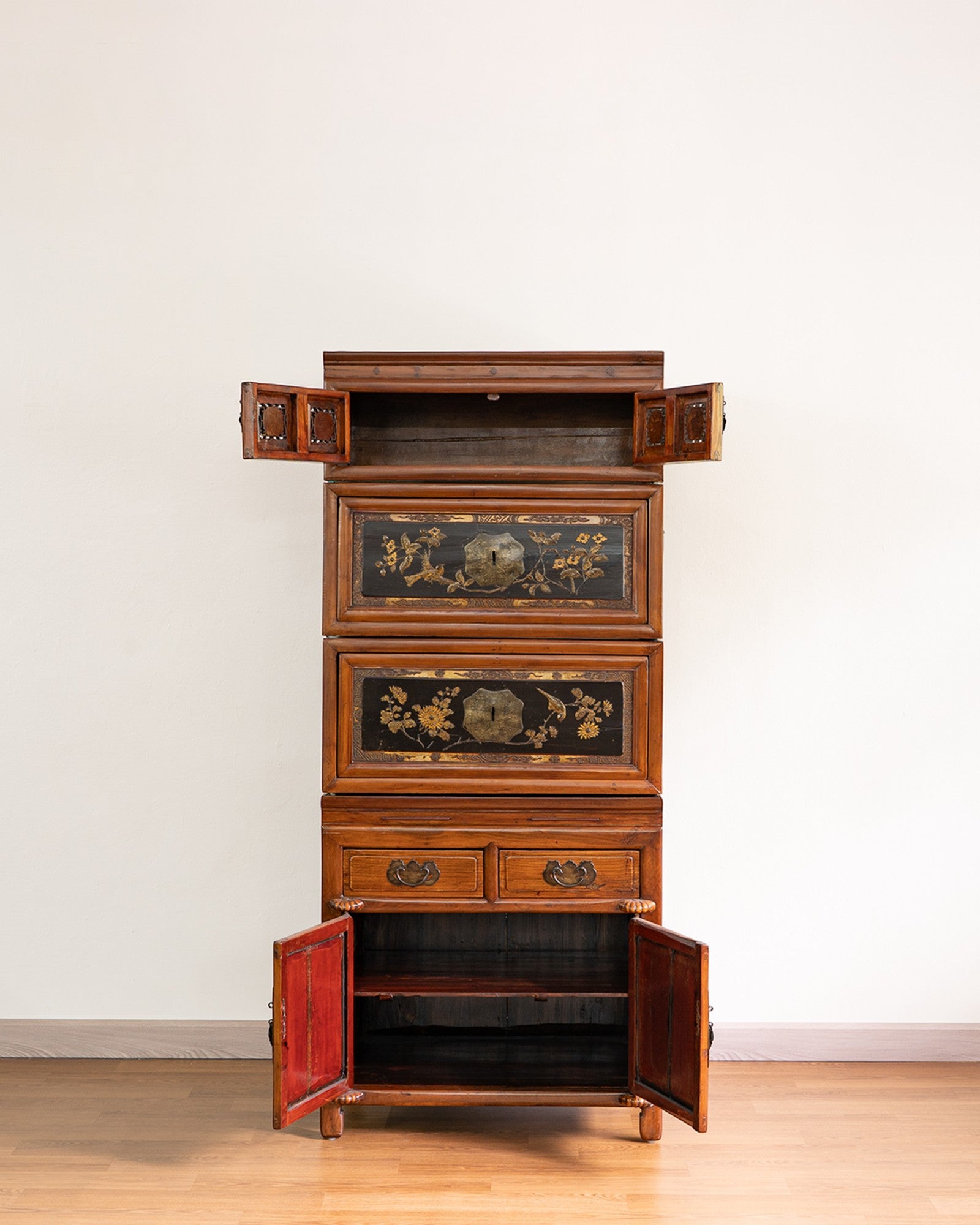 Chinese Antique Four Tiers Cabinet