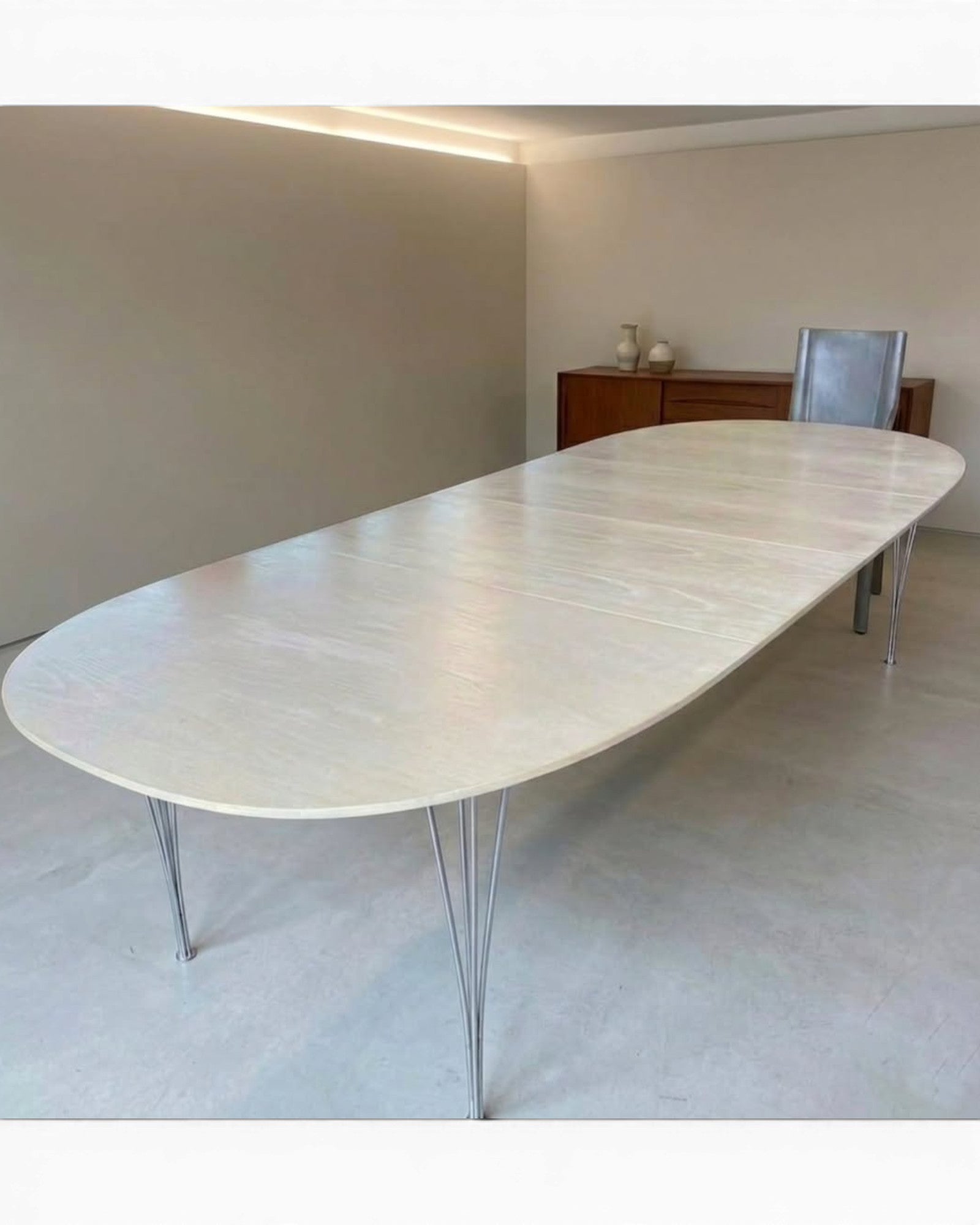 The Iconic Super-Ellipse Table by Fritz Hansen (1995)